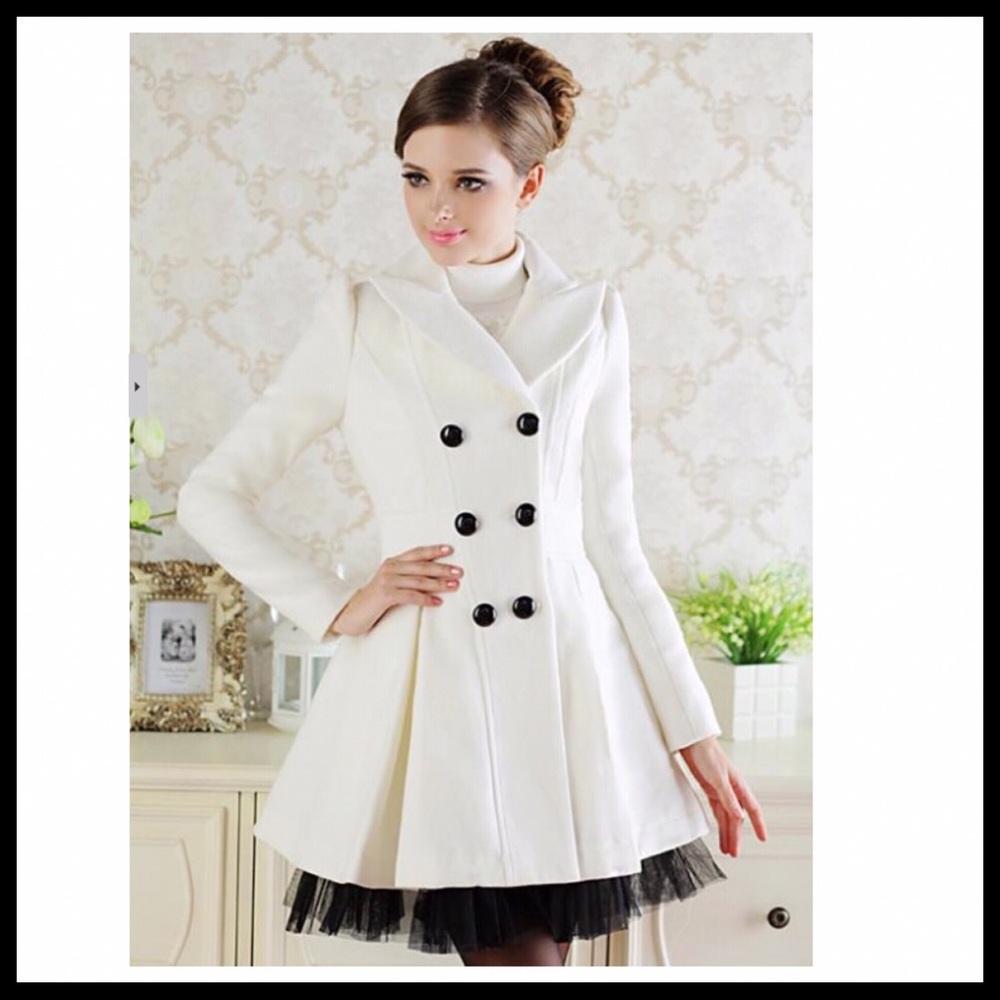 WHITE DOUBLE BREASTED COAT BLACK TULLE TRIM JACKET